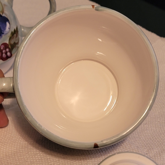 Vtg. Single Teapot & Cup Stackable Ceramic Set, Santa Rosa Pattern - Picture 6 of 6